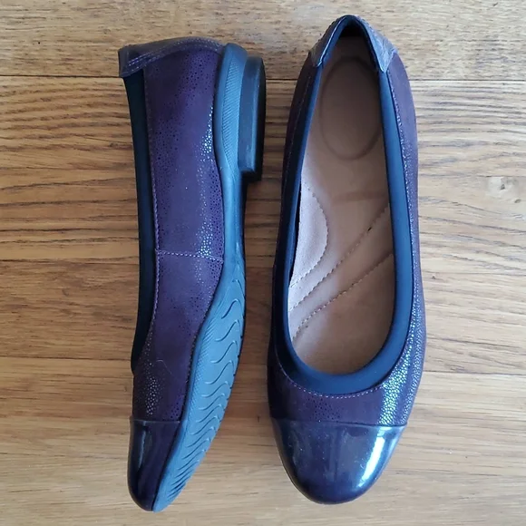 Clarks Shoes Clarks Sara Orchid Leather Plum Ballet Flats